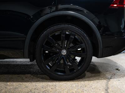 2021 Volkswagen Tiguan SE R-Line Black 4Motion - Photo 13 - Peoria, IL 61615