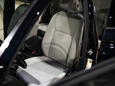 2021 Volkswagen Tiguan SE R-Line Black 4Motion - Photo 32 - Peoria, IL 61615