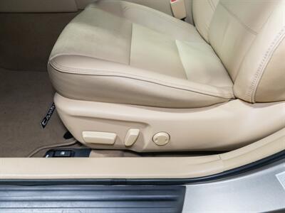 2015 Toyota Camry XLE   - Photo 12 - Peoria, IL 61615