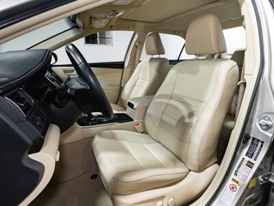 2015 Toyota Camry XLE   - Photo 13 - Peoria, IL 61615