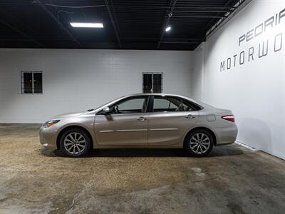 2015 Toyota Camry XLE   - Photo 11 - Peoria, IL 61615