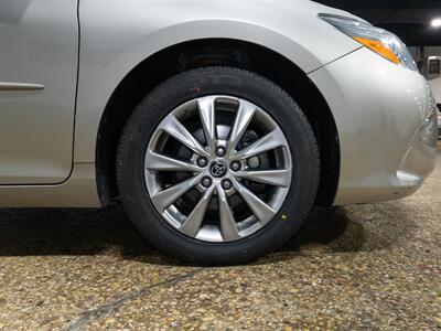 2015 Toyota Camry XLE   - Photo 9 - Peoria, IL 61615