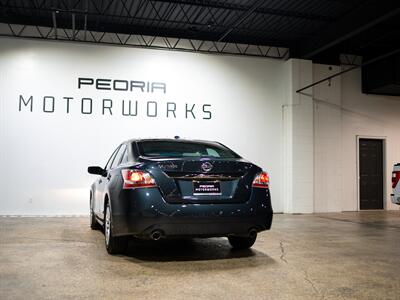 2015 Nissan Altima 2.5 S   - Photo 10 - Peoria, IL 61615