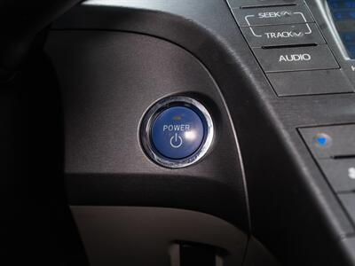 2012 Toyota Prius Three   - Photo 34 - Peoria, IL 61615