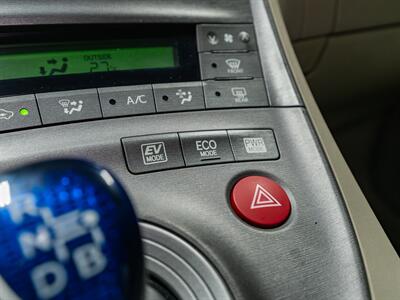 2012 Toyota Prius Three   - Photo 25 - Peoria, IL 61615