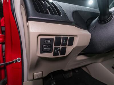 2012 Toyota Prius Three   - Photo 36 - Peoria, IL 61615