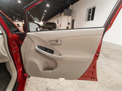 2012 Toyota Prius Three   - Photo 27 - Peoria, IL 61615