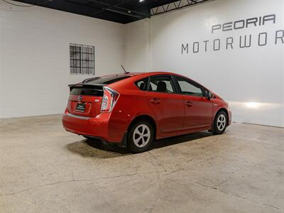 2012 Toyota Prius Three   - Photo 8 - Peoria, IL 61615