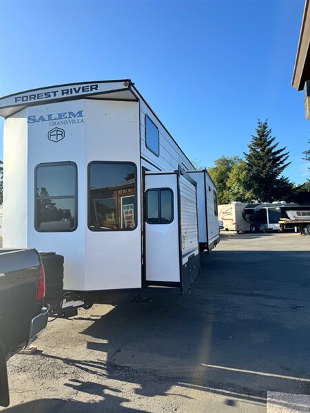 2026 Forest River Salem GRAND VILLA 42ICE  42 ice