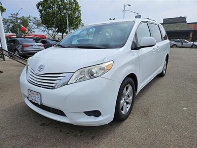 2015 TOYOTA SIENNA Minivan