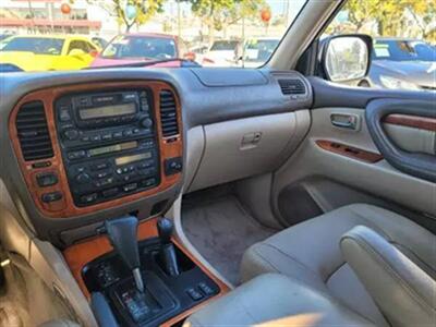 1998 LEXUS LX   - Photo 11 - San Diego, CA 92105