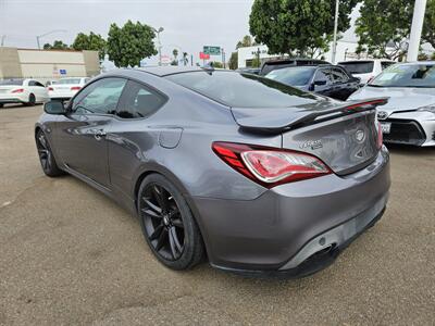 2011 HYUNDAI GENESIS COUPE Gray Titanium Metallic   - Photo 4 - San Diego, CA 92105