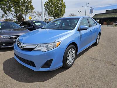 2014 TOYOTA CAMRY Sedan