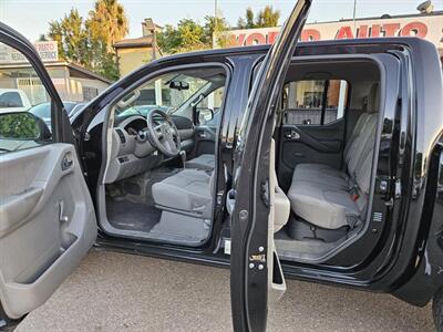 2012 NISSAN FRONTIER CREW CAB   - Photo 6 - San Diego, CA 92105