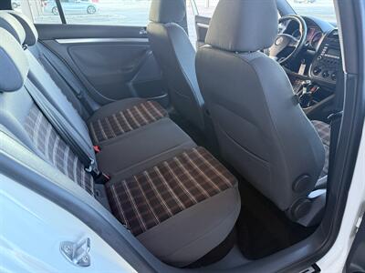 2007 Volkswagen GTI  4 door - Photo 18 - Santa Fe, NM 87505