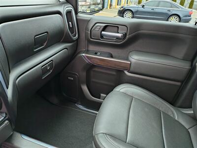 2019 GMC Sierra 1500 SLT - Photo 17 - Goshen, IN 46526