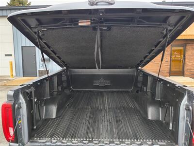 2019 GMC Sierra 1500 SLT - Photo 24 - Goshen, IN 46526