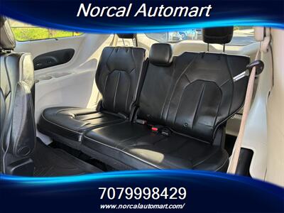 2017 Chrysler Pacifica Limited   - Photo 16 - Vacaville, CA 95687