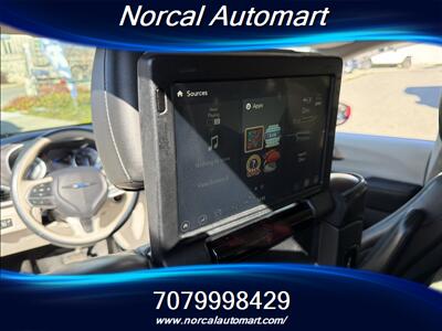 2017 Chrysler Pacifica Limited   - Photo 15 - Vacaville, CA 95687