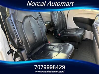 2017 Chrysler Pacifica Limited   - Photo 19 - Vacaville, CA 95687