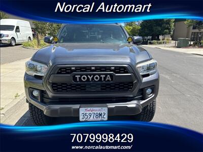 2018 Toyota Tacoma TRD Sport   - Photo 2 - Vacaville, CA 95687