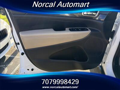 2016 Jeep Grand Cherokee Laredo   - Photo 13 - Vacaville, CA 95687