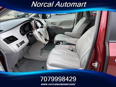 2013 Toyota Sienna XLE 8-Passenger   - Photo 11 - Vacaville, CA 95687