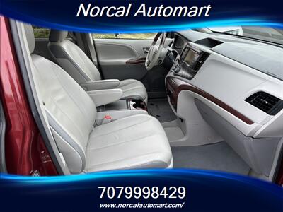 2013 Toyota Sienna XLE 8-Passenger   - Photo 9 - Vacaville, CA 95687