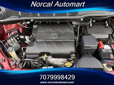 2013 Toyota Sienna XLE 8-Passenger   - Photo 19 - Vacaville, CA 95687