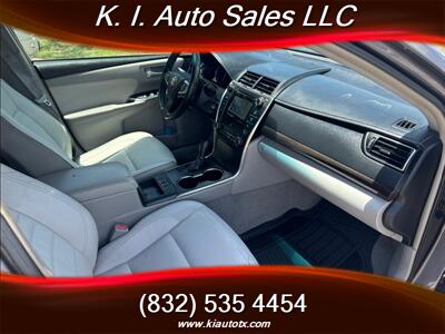 2015 Toyota Camry XLE   - Photo 17 - Stafford, TX 77477