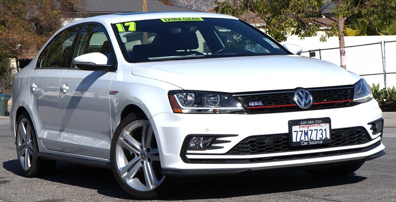 2017 Volkswagen Jetta 2.0T GLI  