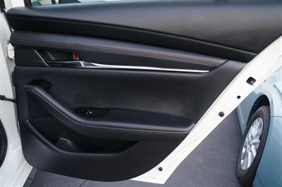 2019 Mazda Mazda3 Sedan Premium   - Photo 18 - Pasadena, CA 91107