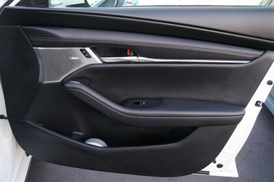2019 Mazda Mazda3 Sedan Premium   - Photo 17 - Pasadena, CA 91107