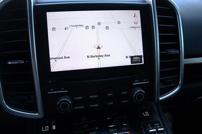 2017 Porsche Cayenne   - Photo 13 - Pasadena, CA 91107