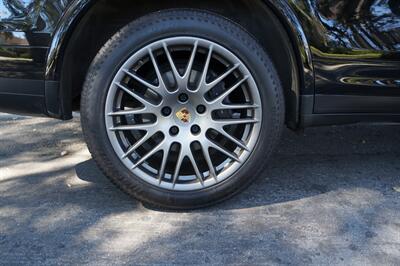 2017 Porsche Cayenne   - Photo 20 - Pasadena, CA 91107