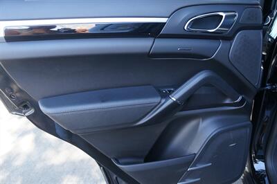 2017 Porsche Cayenne   - Photo 29 - Pasadena, CA 91107