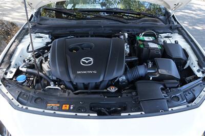 2019 Mazda Mazda3 Hatchback Preferred   - Photo 13 - Pasadena, CA 91107