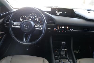 2019 Mazda Mazda3 Hatchback Preferred   - Photo 10 - Pasadena, CA 91107