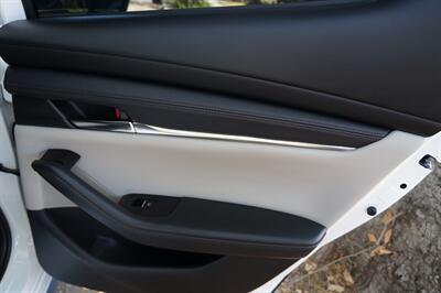 2019 Mazda Mazda3 Hatchback Preferred   - Photo 14 - Pasadena, CA 91107