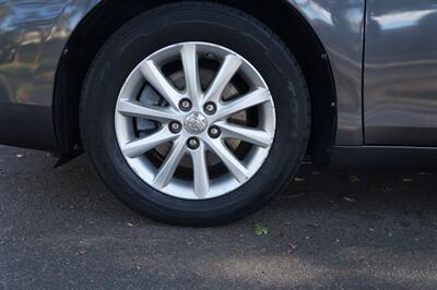 2011 Toyota Camry XLE V6   - Photo 20 - Pasadena, CA 91107