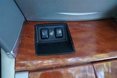 2011 Toyota Camry XLE V6   - Photo 12 - Pasadena, CA 91107