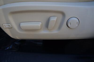 2019 Toyota Highlander XLE   - Photo 8 - Pasadena, CA 91107