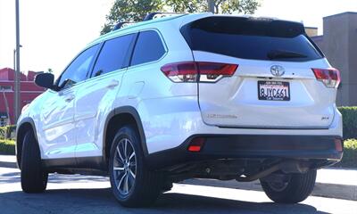 2019 Toyota Highlander XLE   - Photo 3 - Pasadena, CA 91107