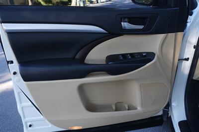 2019 Toyota Highlander XLE   - Photo 19 - Pasadena, CA 91107