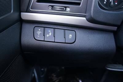 2018 Hyundai ELANTRA SEL/ VALUE/LIMITED   - Photo 12 - Pasadena, CA 91107