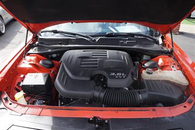 2020 Dodge Challenger SXT   - Photo 14 - Pasadena, CA 91107