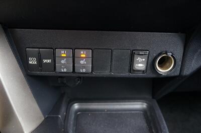 2015 Toyota RAV4 Limited - Photo 13 - Pasadena, CA 91107