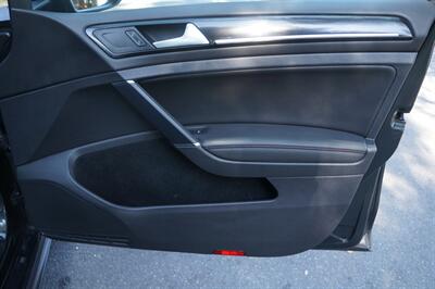 2015 Volkswagen Golf GTI SE   - Photo 19 - Pasadena, CA 91107