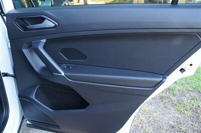 2018 Volkswagen Tiguan 2.0T SE   - Photo 18 - Pasadena, CA 91107