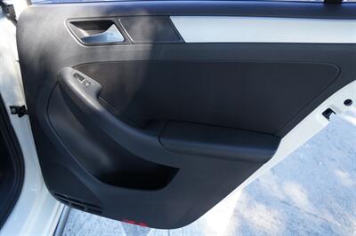 2012 Volkswagen Jetta GLI - Photo 14 - Pasadena, CA 91107